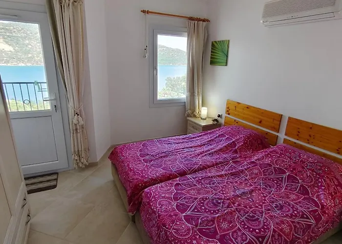 Bodrum Bosphorus Beachfront For 9 People Milas