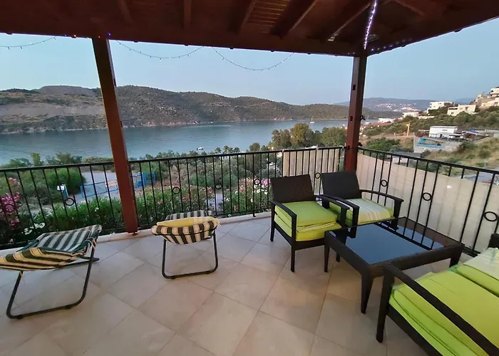 Bodrum Bosphorus Beachfront For 9 People *