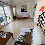 Bodrum Bosphorus Beachfront For 9 People Tatil Evi