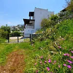 Bodrum Bosphorus Beachfront For 9 People
