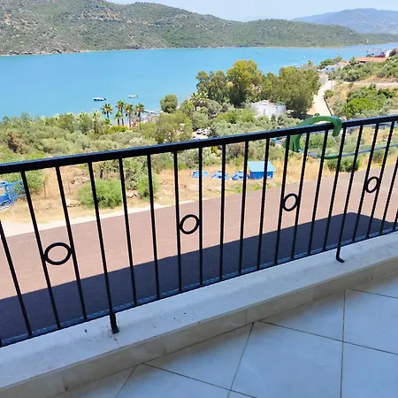 Bodrum Bosphorus Beachfront For 9 People Nyaraló *