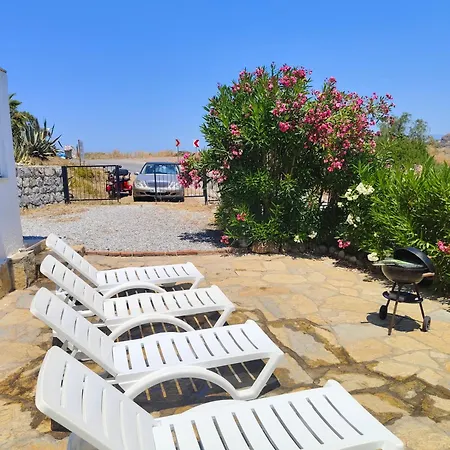 Bodrum Bosphorus Beachfront For 9 People 度假居 *