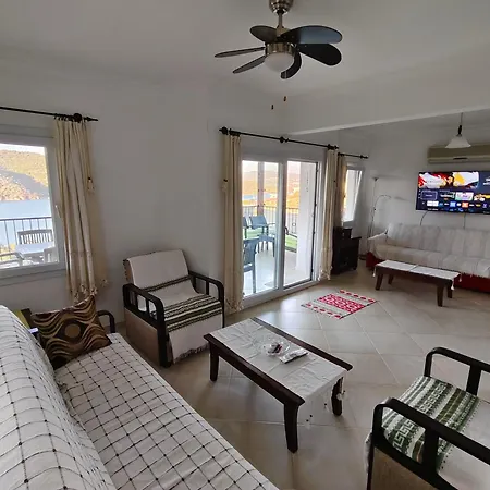 Tatil Evi Bodrum Bosphorus Beachfront For 9 People Milas