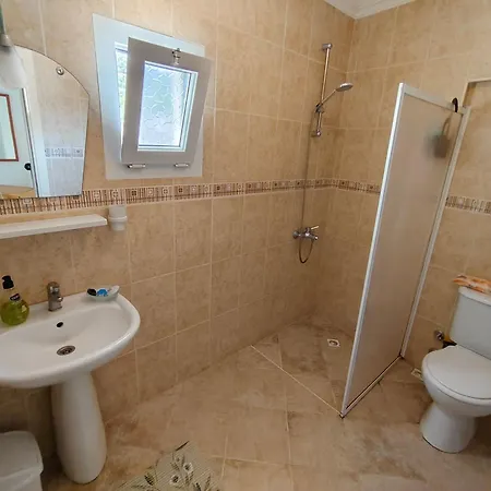 Nyaraló Bodrum Bosphorus Beachfront For 9 People