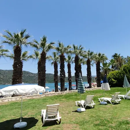 Bodrum Bosphorus Beachfront For 9 People 度假居 博阿齐奇