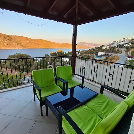 Nyaraló Bodrum Bosphorus Beachfront For 9 People Bogazici