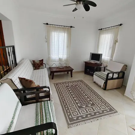Bodrum Bosphorus Beachfront For 9 People 펜션