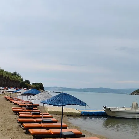 Bodrum Bosphorus Beachfront For 9 People 度假居 *