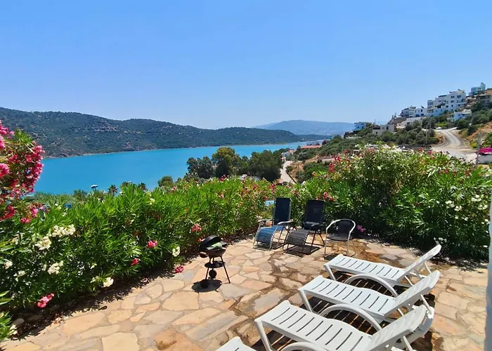 Prázdninový dům Bodrum Bosphorus Beachfront For 9 People